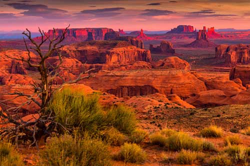 https://www.northernedgecasino.com/wp-content/uploads/2022/04/attractions-monument-valley.jpg