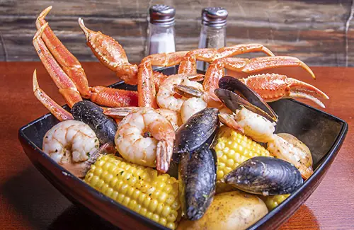 https://www.northernedgecasino.com/wp-content/uploads/2025/08/seafood-boil.webp